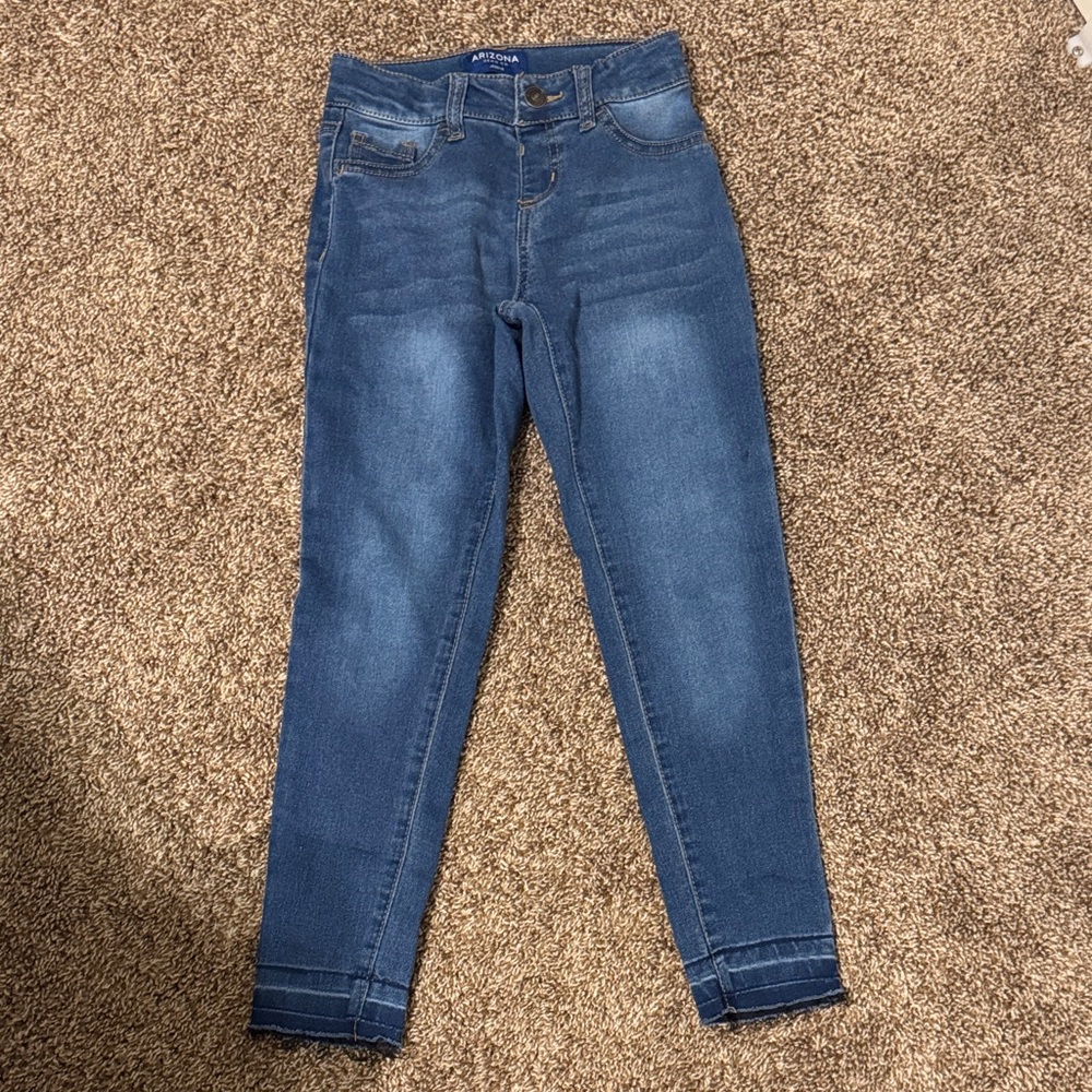 Arizona Jean Company Women's Skinny Jeans in Deep Blue
